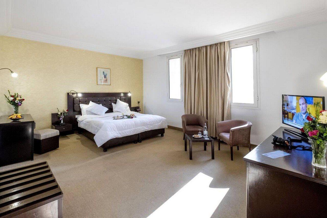 Hotel Ibn Khaldoun Tunisz Kültér fotó