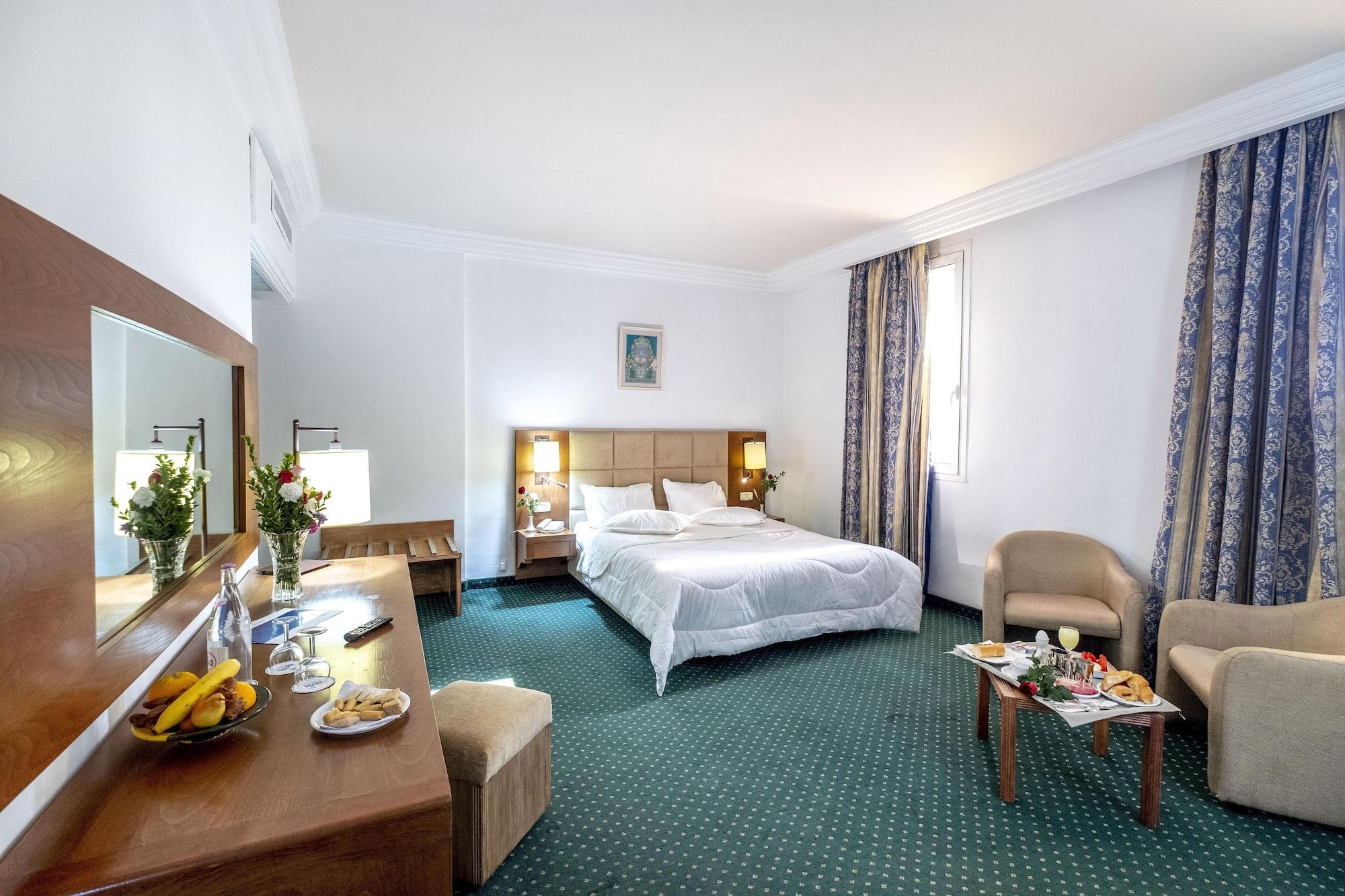 Hotel Ibn Khaldoun Tunisz Kültér fotó