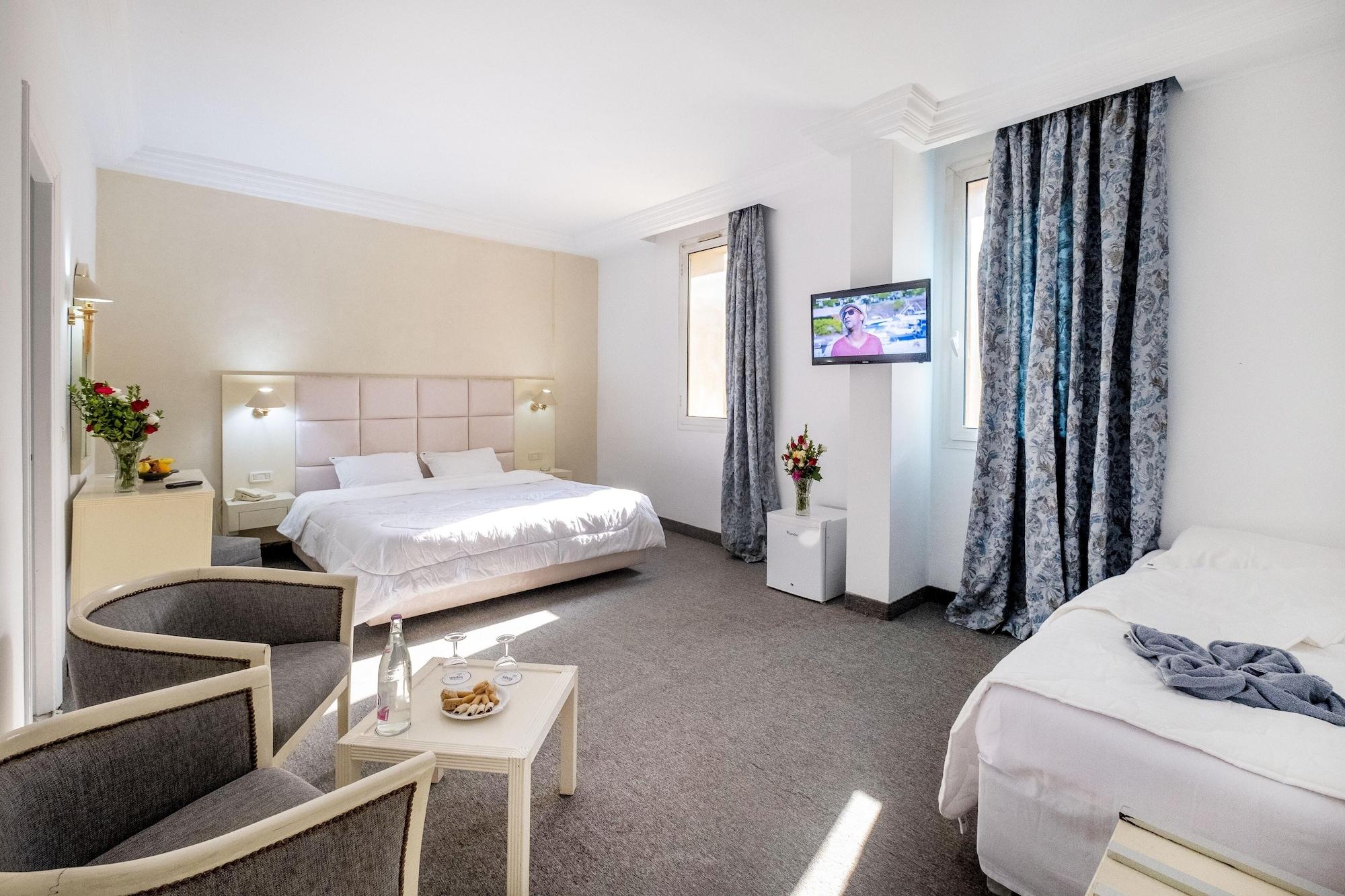 Hotel Ibn Khaldoun Tunisz Kültér fotó